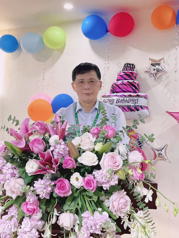 謝鋤董事長 謝鋤董事長